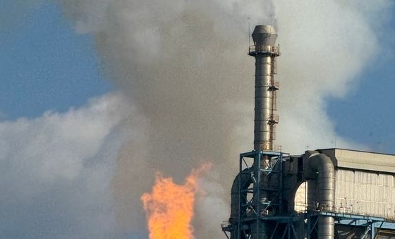 태안화력발전소 화재, 2명 부상