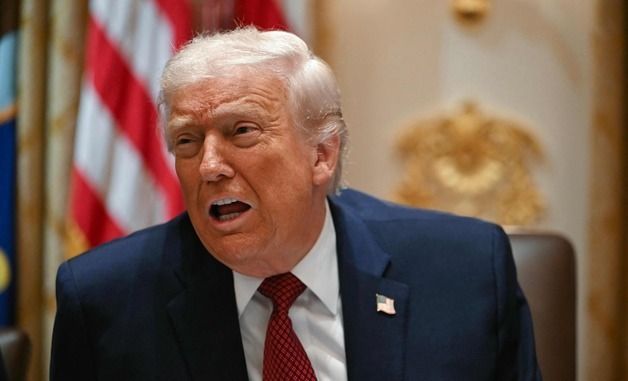 [포토] '관세 타격' 美농민 지원방안 발표하는 트럼프