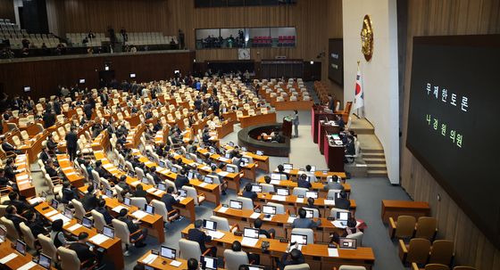 가맹사업법 개정안 상정, 국민의힘 무제한 토론 돌입