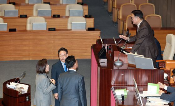 필리버스터 첫 주자부터 난항