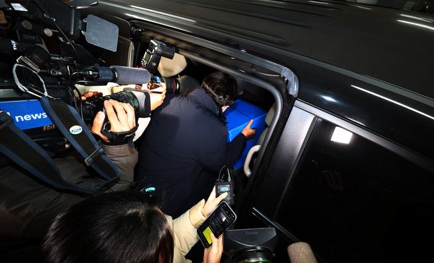 쿠팡 압수수색 마친 경찰