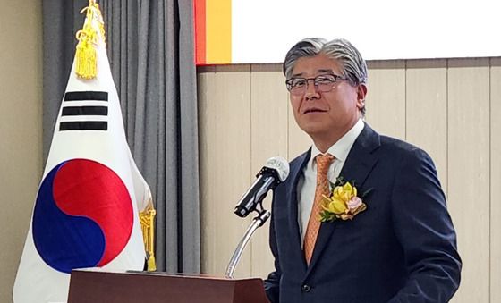 '나경원 남편' 김재호 판사, 춘천지방법원장 취임