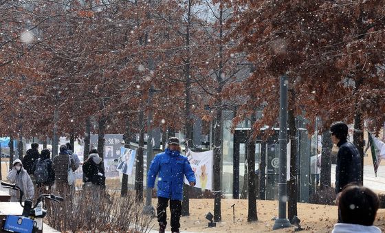 눈 내리는 캠퍼스