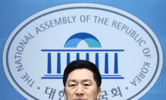 황운하 기자회견 반박 나선 김기현