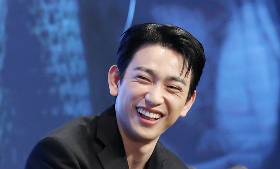 박진영, 미소에 녹네녹아