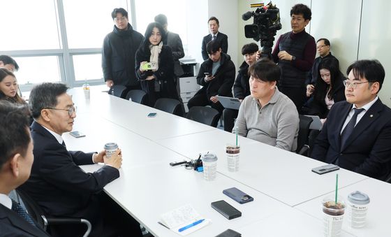 광주서 유가족 만나는 김동연 지사