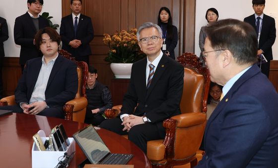 국회의장 만난 김택우 의협회장과 박단 비대위원장