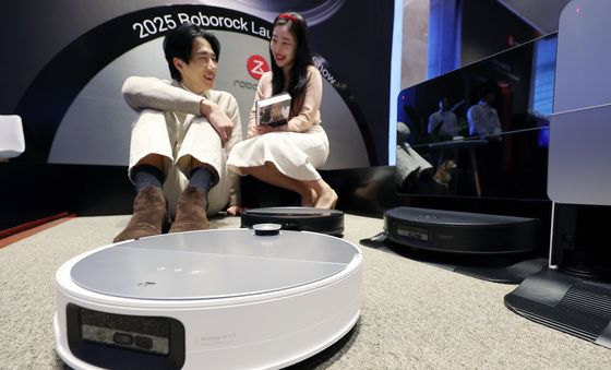 로보락, 로봇청소기 신제품 'S9 맥스V' 시리즈 2종 론칭