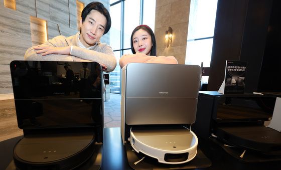 신제품 로봇청소기 'S9 MaxV 시리즈' 선보이는 로보락