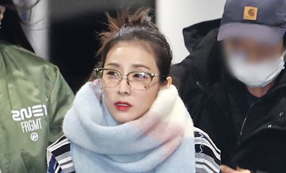 산다라박, 춥다