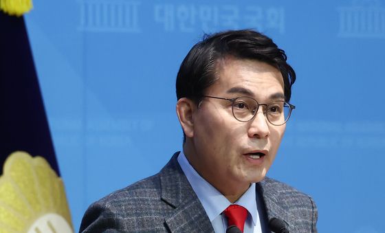 윤상현 "검찰총장이 특별수사팀 꾸려 공수처 수사해야"