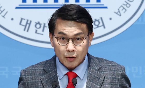 윤상현 "검찰, 특별수사팀 꾸려 공수처 수사해야"