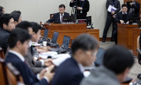정무위원회 전체회의 '법률안 심사'