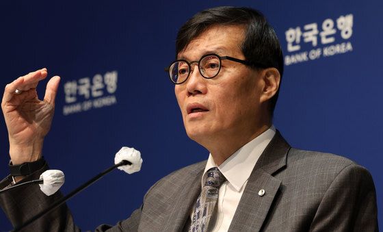 이창용 총재 "기준금리 인하, 금통위원 전원일치"