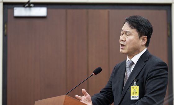 적극적인 답변하는 김주현 민정수석