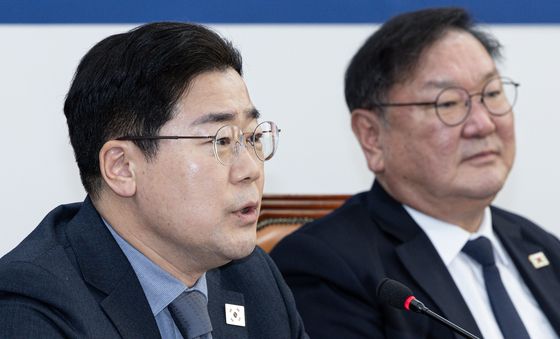 발언하는 박찬대 원내대표