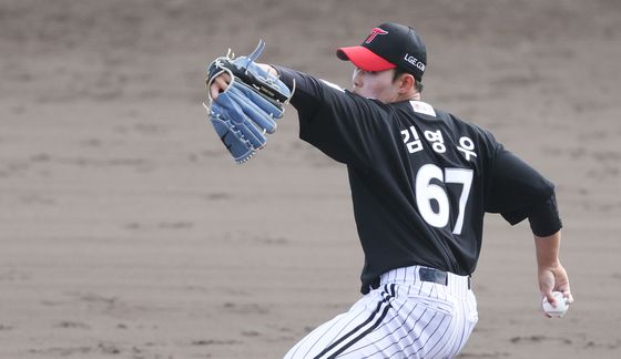 'LG 마무리는 김영우'