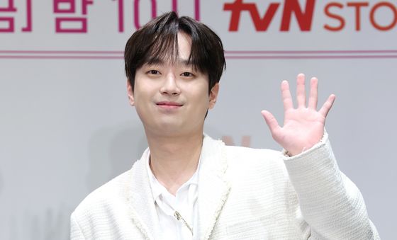 이찬원, 순백의 잘생긴 트롯 남신