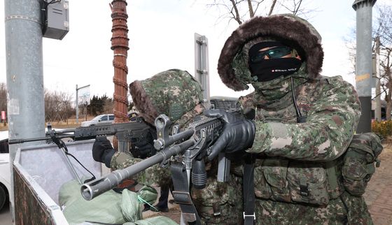 철저한 검문검색