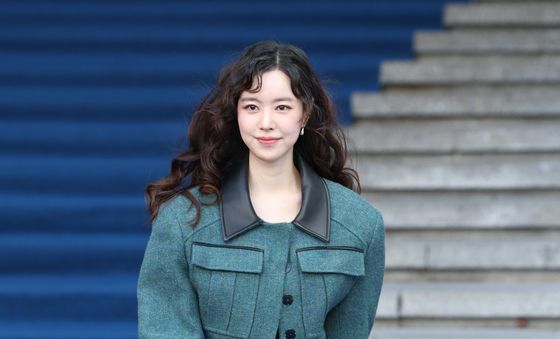 진세연, 블루카펫 런웨이