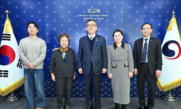 조태열 장관, 북한 억류자 가족 위로차 접견