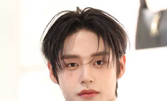 제로베이스원 김지웅, 심쿵