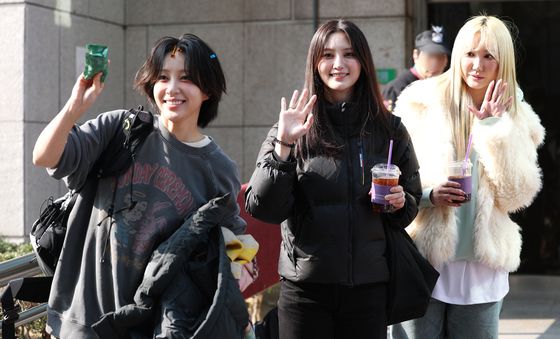 하니·정화·LE, 출구없는 매력