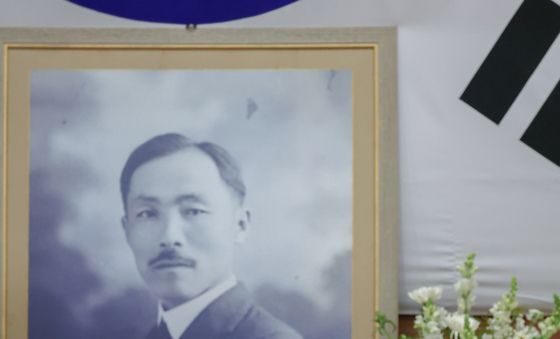 강정애 장관 '도산 안창호 선생을 기리며'