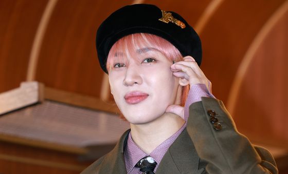 갓세븐 뱀뱀, 볼하트 발사