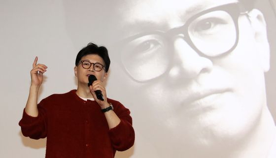 발언하는 한동훈 전 대표