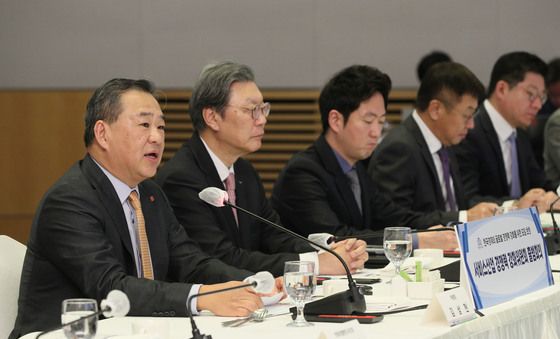 '서비스산업 경쟁력 강화위원회 출범회의'