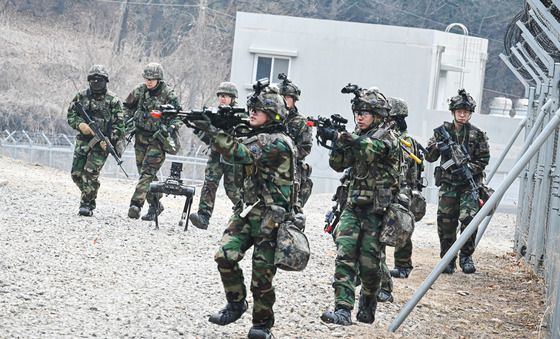 '연합 WMD 제거작전 훈련' 의심시설 내부 수색