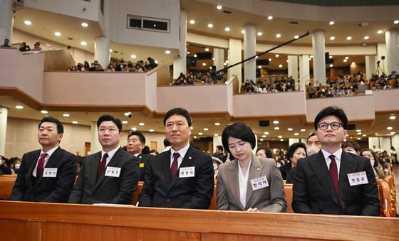 여의도순복음교회 주일 예배 찾은 한동훈