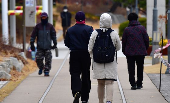 포항의 봄은 아직