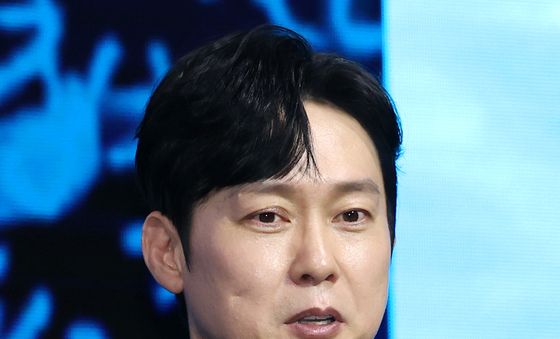 '하이퍼나이프'  박병은