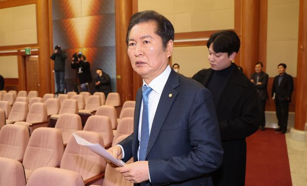 박성재 장관 탄핵심판 첫 변론 출석하는 정청래 법사위원장