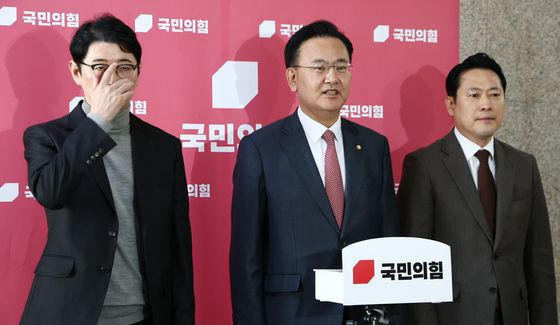 민주당 상설특검요구안 비판 기자회견 하는 與 법사위원들
