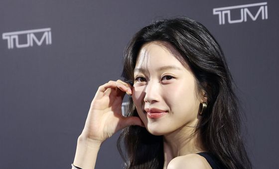 문가영, 볼 하트 뿅