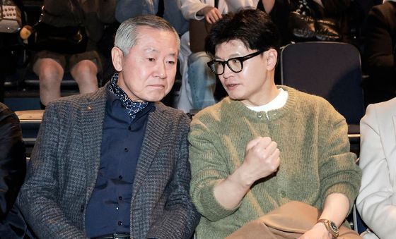 제2연평해전을 다룬 공연 찾은 한동훈 전 대표