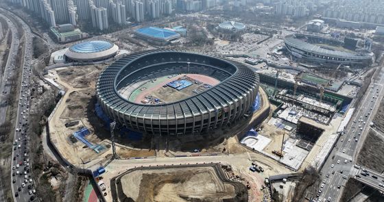 새로운 모습으로 탈바꿈할 준비하는 잠실 주경기장