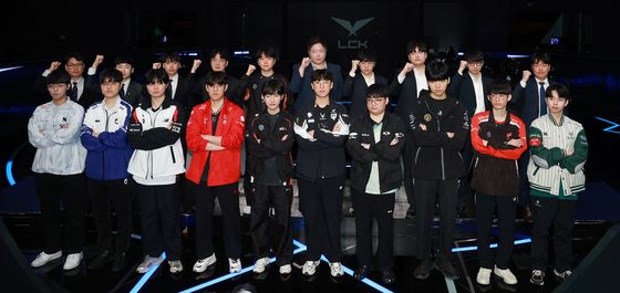 2025 LoL 챔피언스 코리아 기대해주세요!