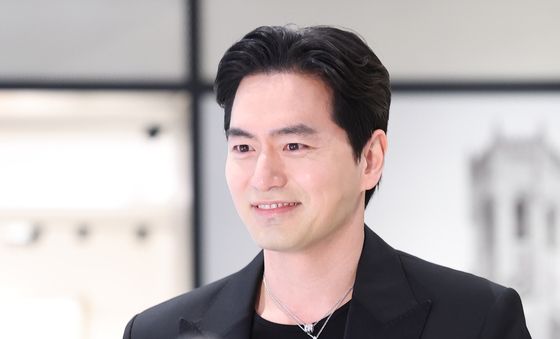 이진욱, 꽃중년