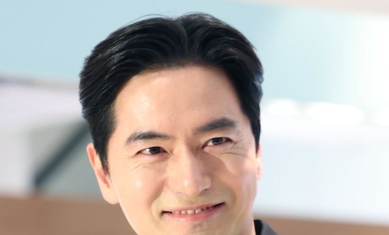 이진욱, 훈내 진동