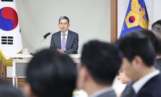 퇴임 간담회 연 우종수 국수본장