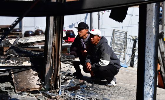 영덕 산불 마을 주민 구조한 숨은 영웅 수기안토 씨