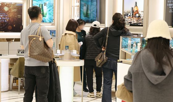 1월 생산·소비·투자 트리플 감소… 소매판매도 한 달 만에 마이너스