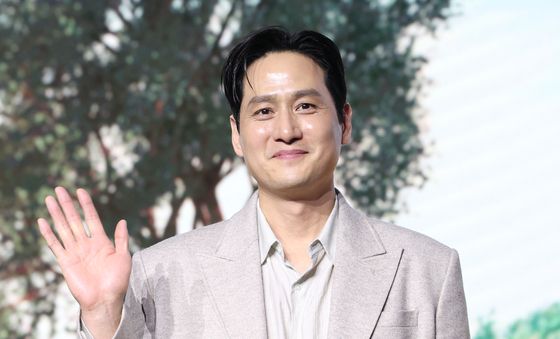 박해준, 근사한 미소