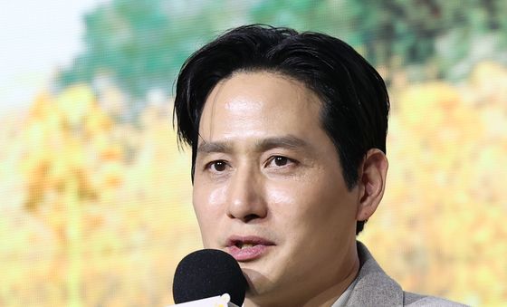 인사말 하는 박해준