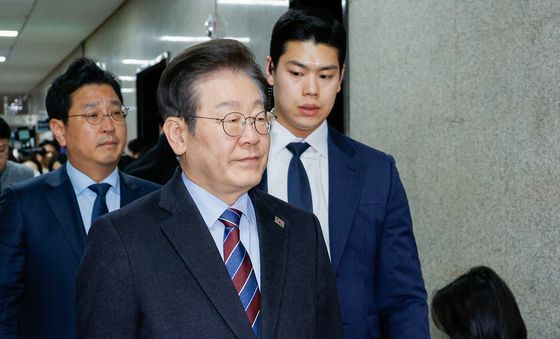 긴급 최고위 향하는 이재명 대표