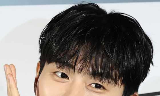 정건주, 다채로운 매력